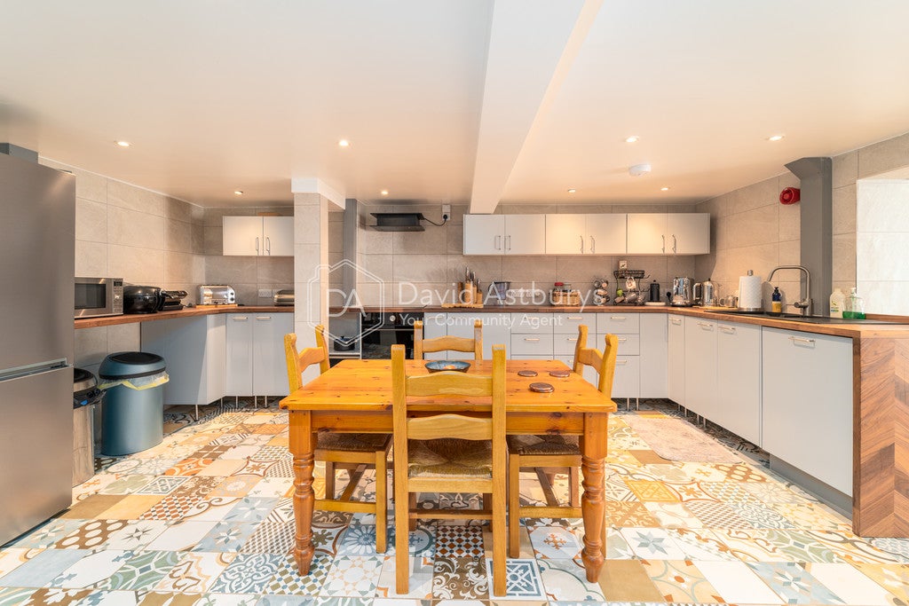 Flat Huntingdon Street in Greater London