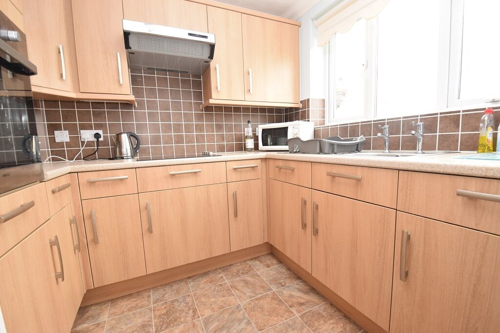 Flat Wellington Avenue in Princes Risborough
