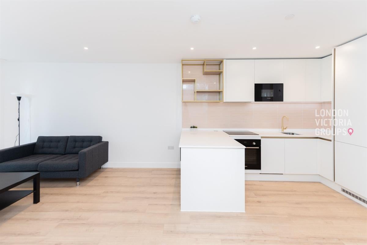 Flat Pennington Quay Walk in Greater London