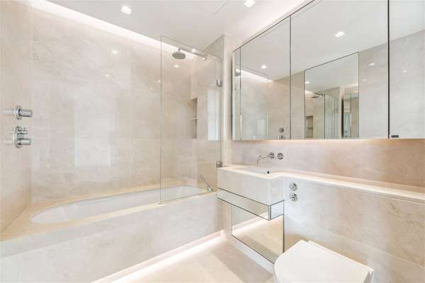Flat Lillie Square in Greater London