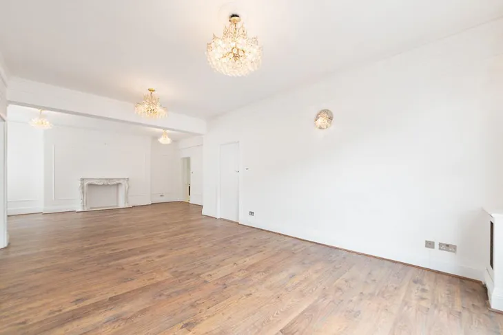 Flat Marylebone Road in City of Westminster