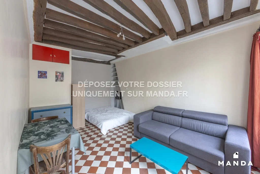 Flat Rue de Tracy in Paris