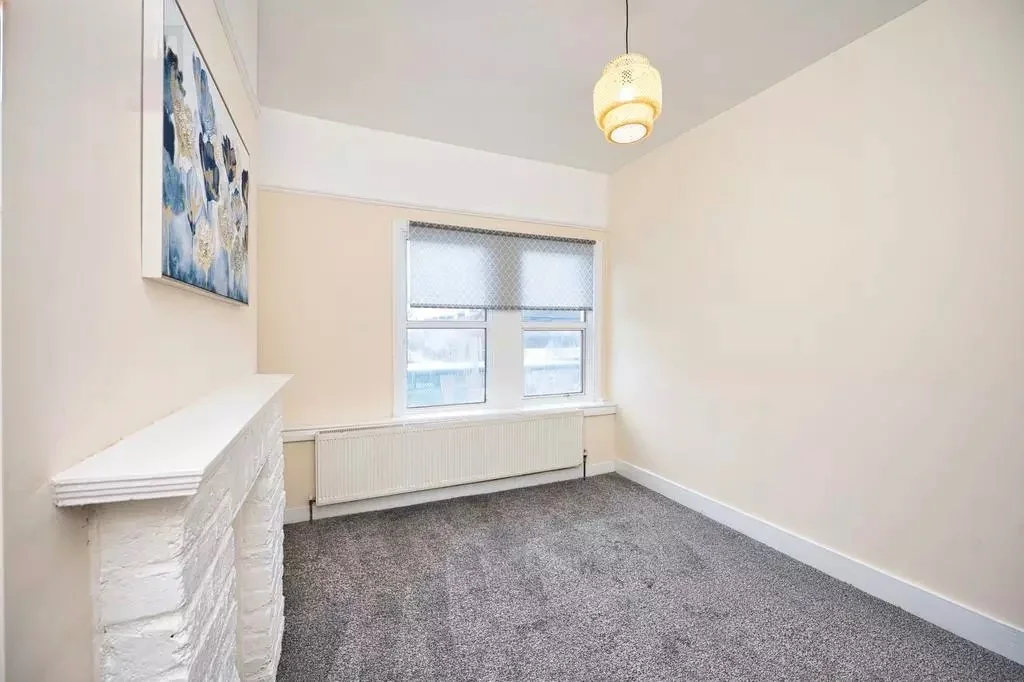 Flat Romford Road in Greater London