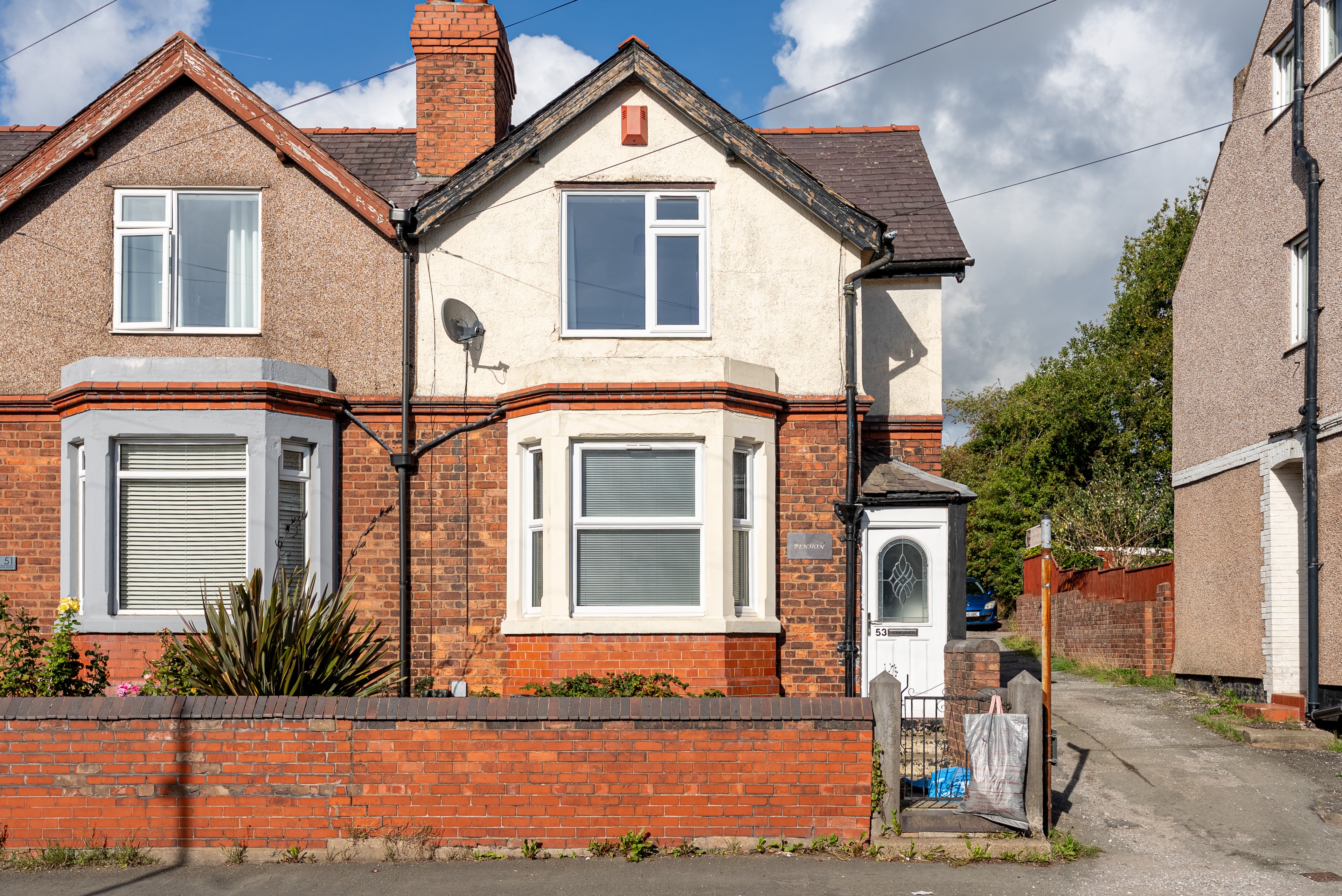 House Chester Road in Buckley