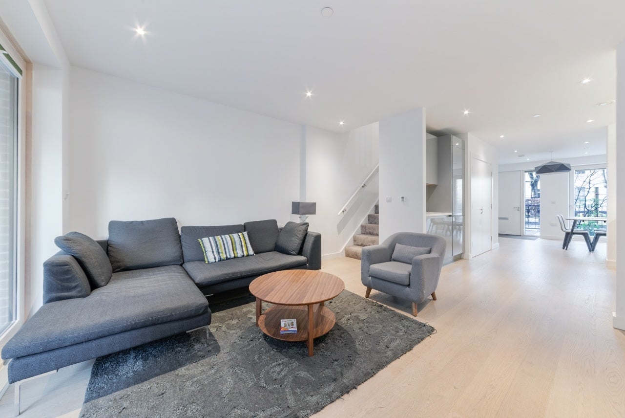 Flat Victory Place in Greater London