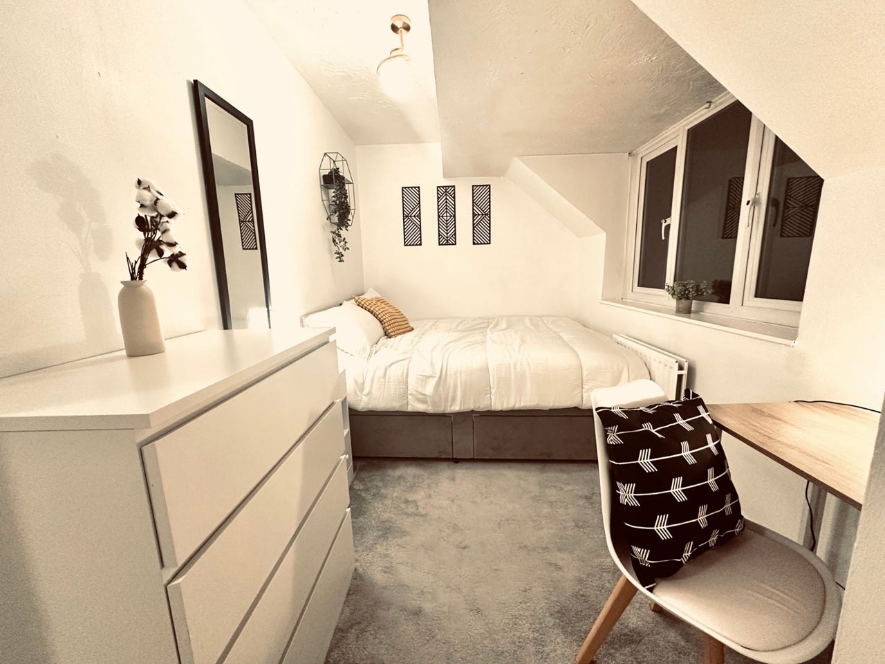 Room Ashbourne Road in Mackworth
