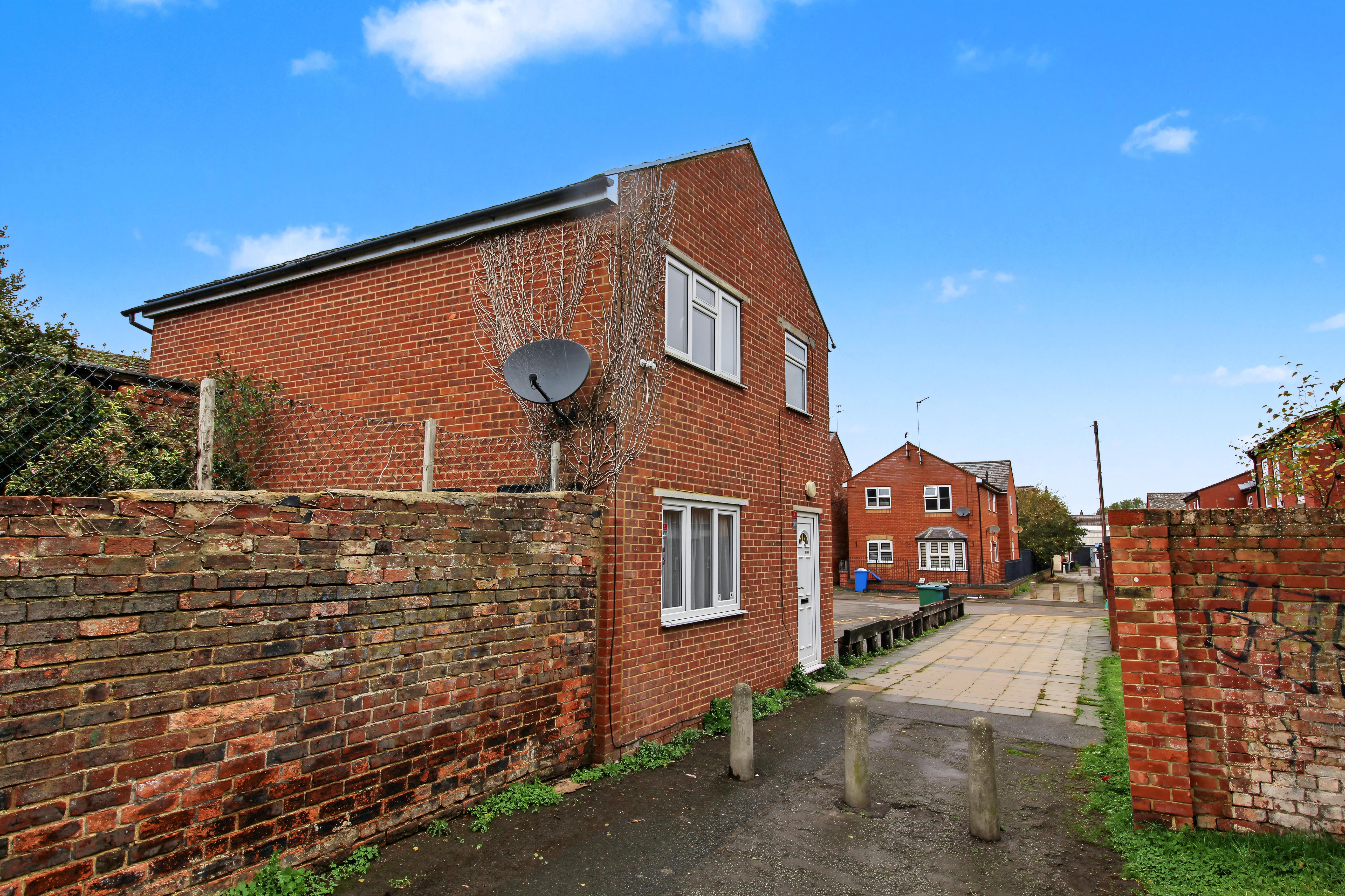 House Newman Street in Kettering