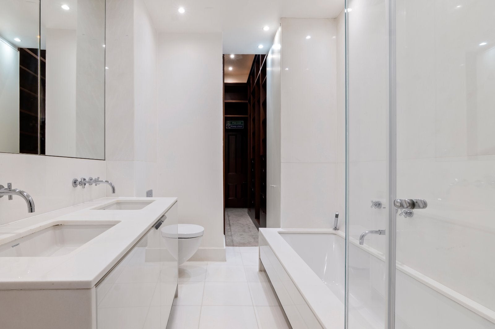 Flat Kensington Gore in City of Westminster