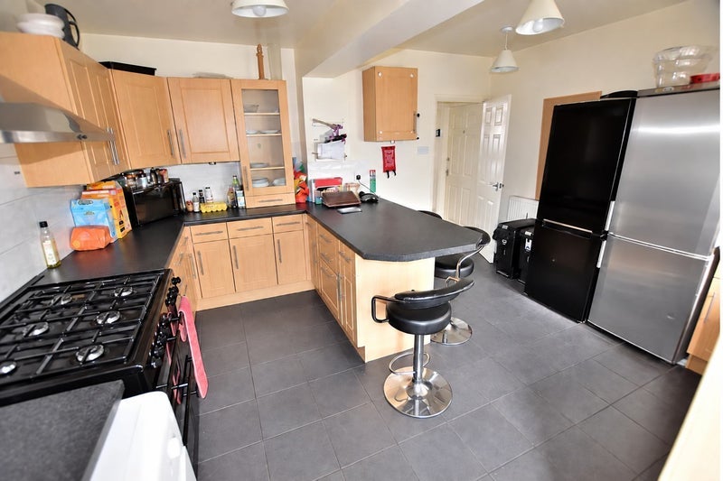 Room Lincoln Avenue in Newcastle-under-Lyme