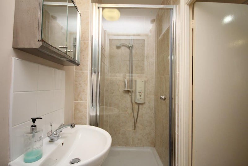 Flat Newby Place in Greater London