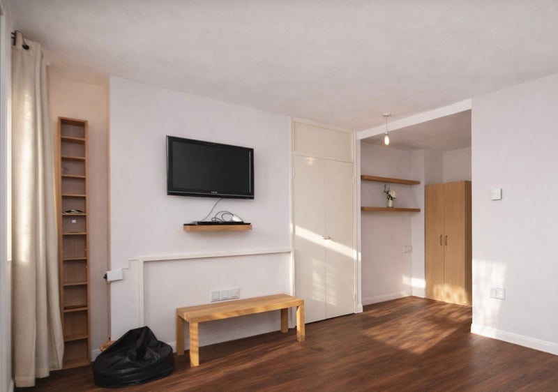 Flat Newby Place in Greater London