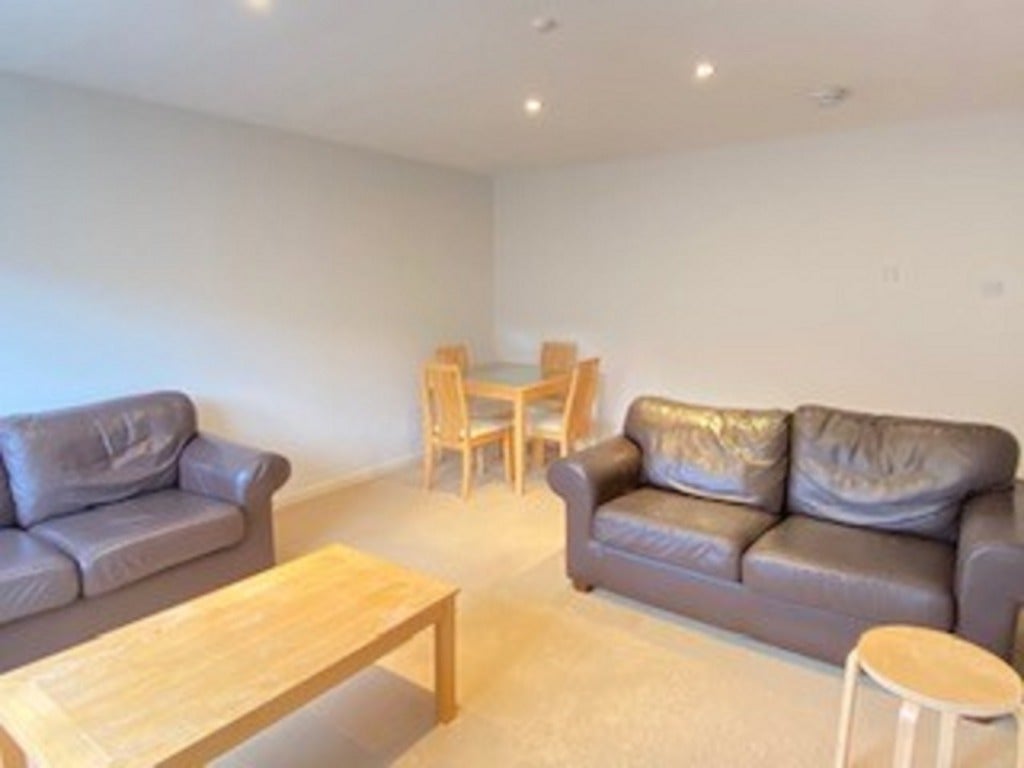 Flat Viewcraig Gardens in City of Edinburgh