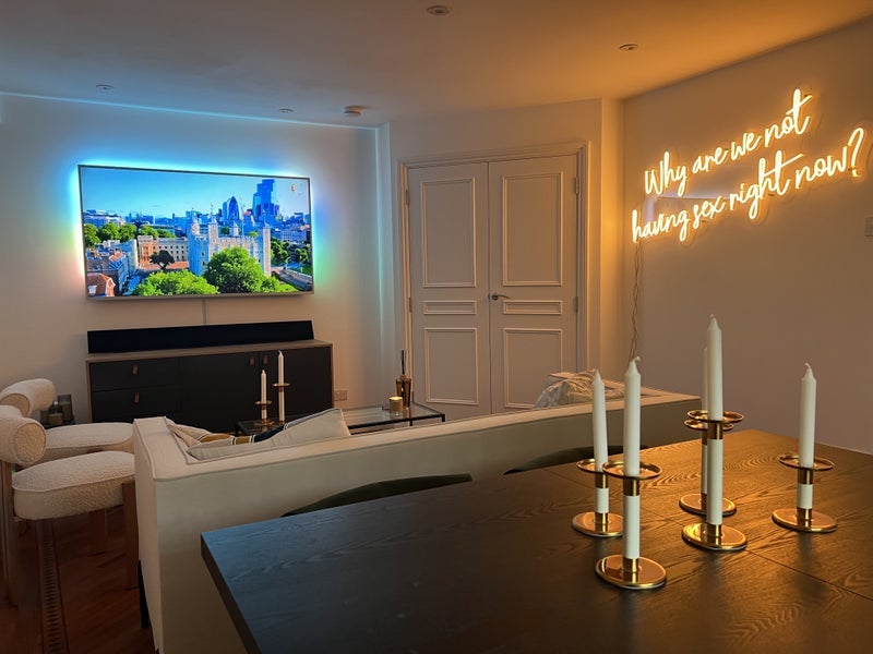 Flat Hayfield Passage in Greater London