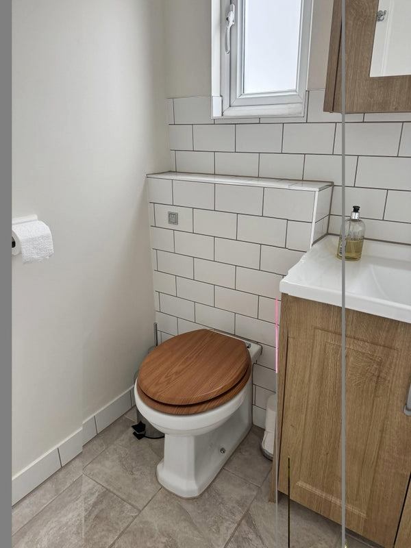 Room Lynton Road in Greater London