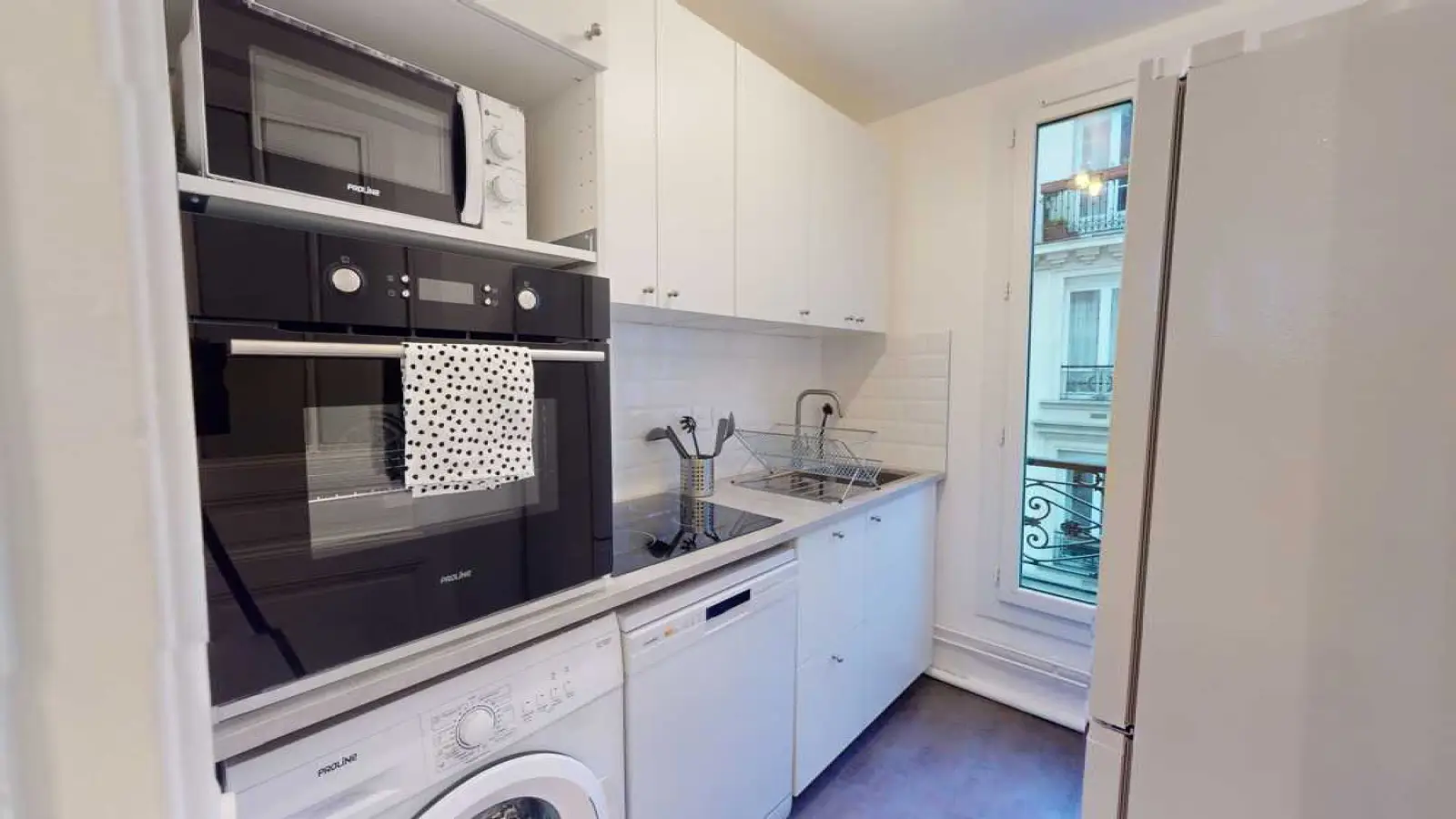 Appartement Rue Marguerite de Rochechouart à Paris