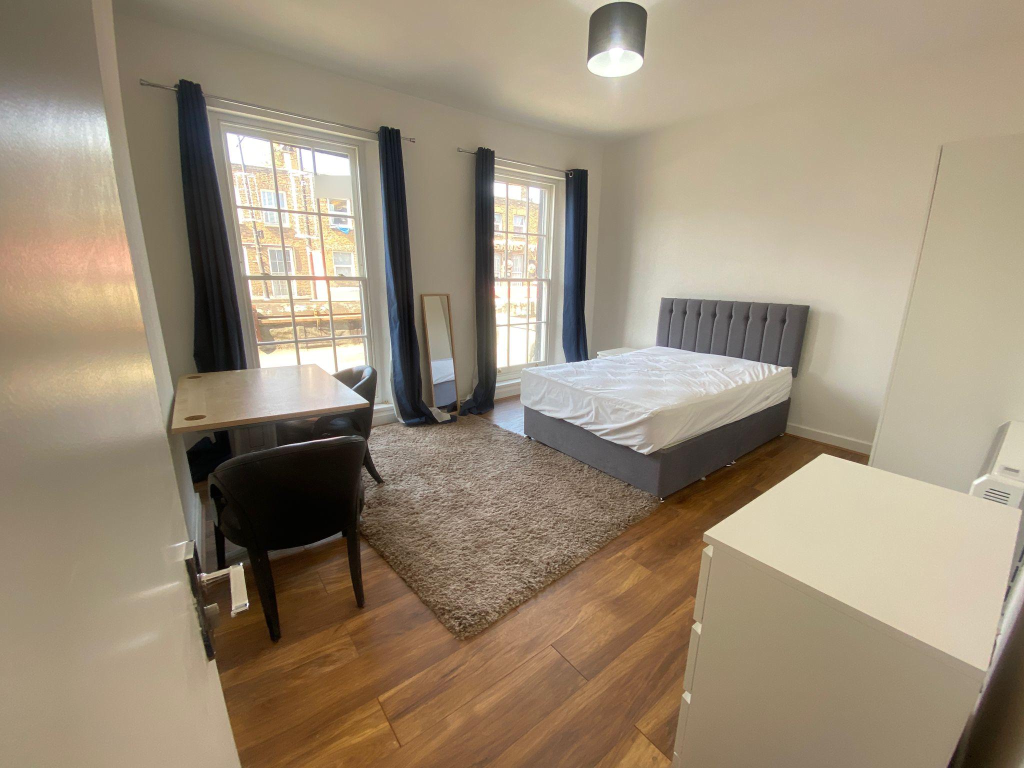 Flat Camden High Street in Greater London