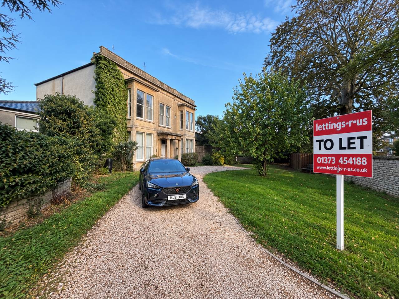 Flat Vallis Road in Frome