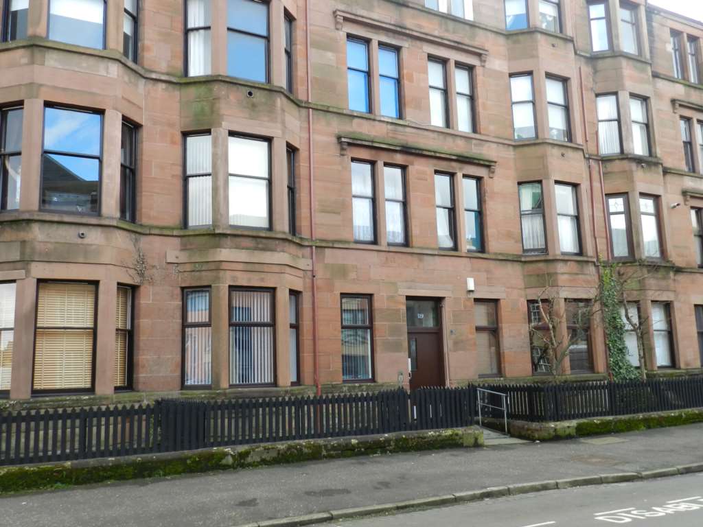 Flat Medwyn Street in Glasgow