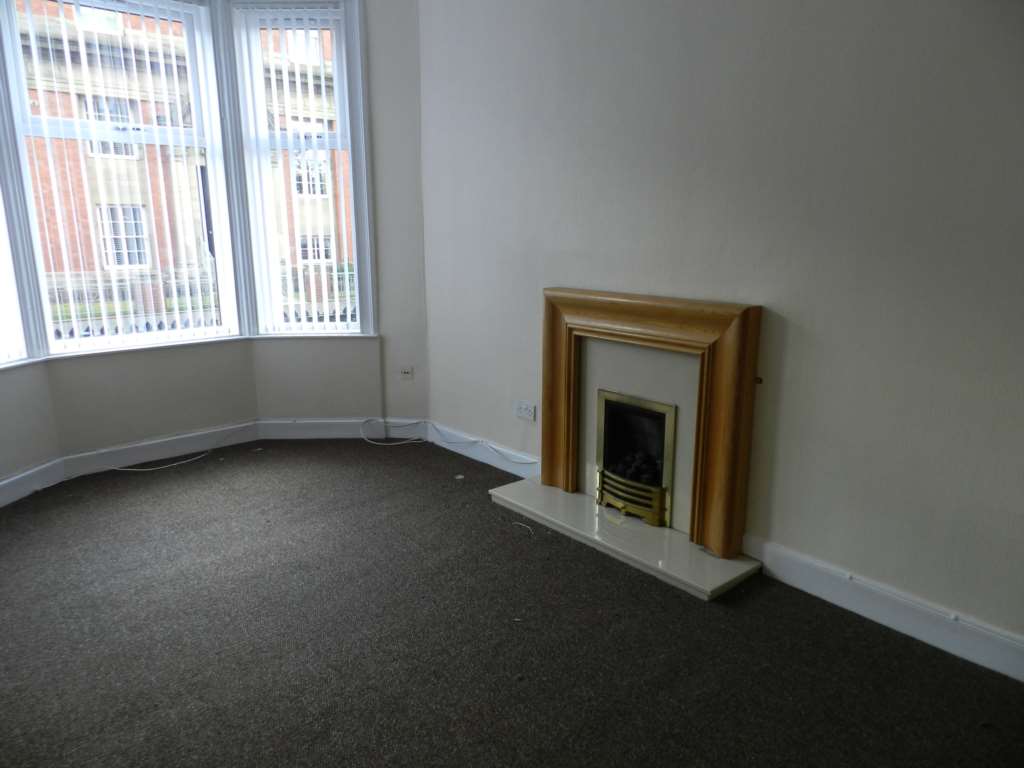 Flat Medwyn Street in Glasgow