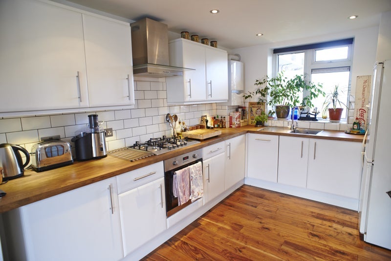 Room Agar Grove in Greater London