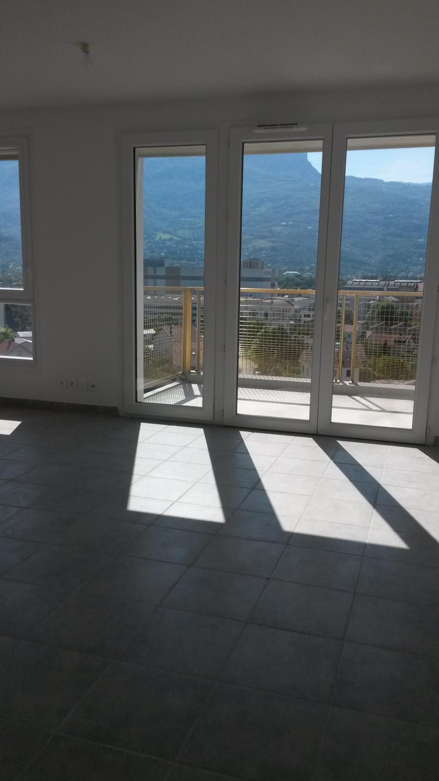 Flat Rue Lucien Andrieux in Grenoble