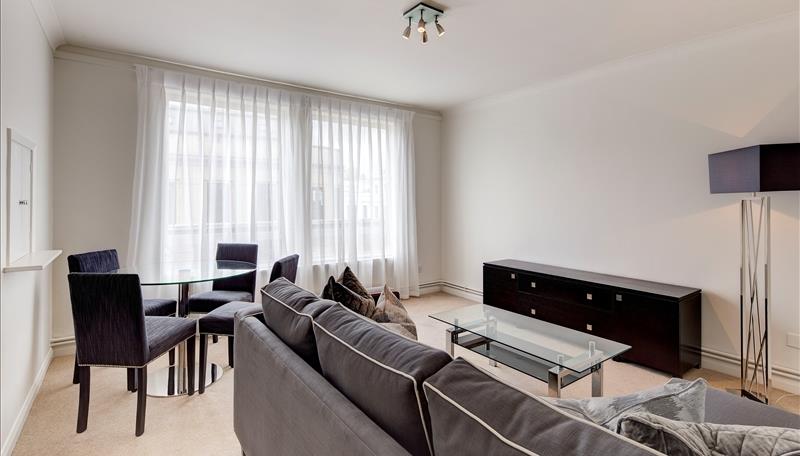 Flat Pelham Crescent in Greater London