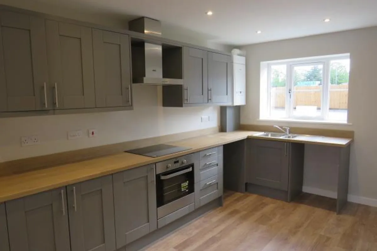 House Lancaster Avenue in Breckland District