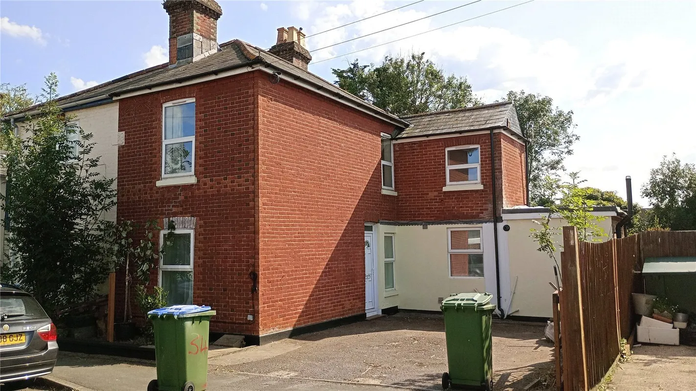 Flat Carlisle Road in Southampton