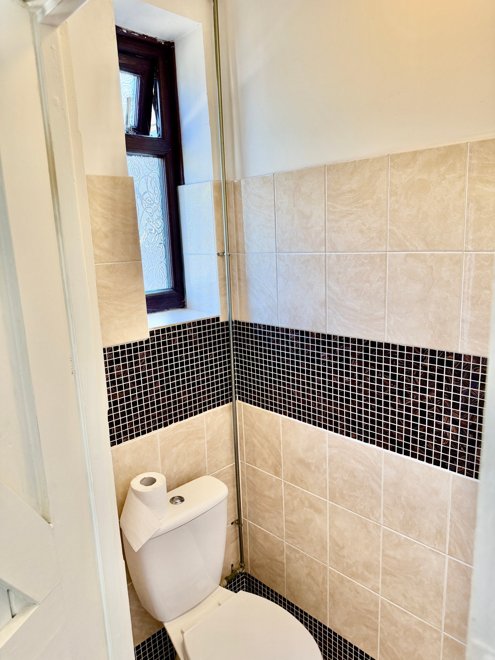 House Melksham Close in Greater London