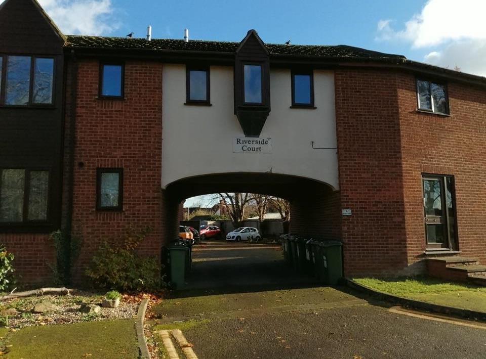 House Riverside Way in Narborough