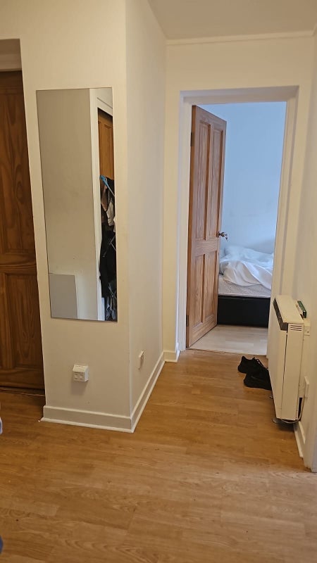 Room Bouverie Street in Glasgow