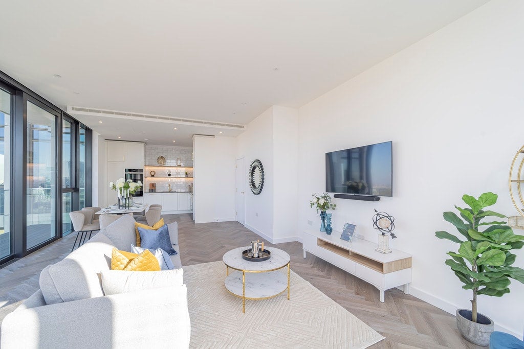 Flat Pennington Quay Walk in Greater London