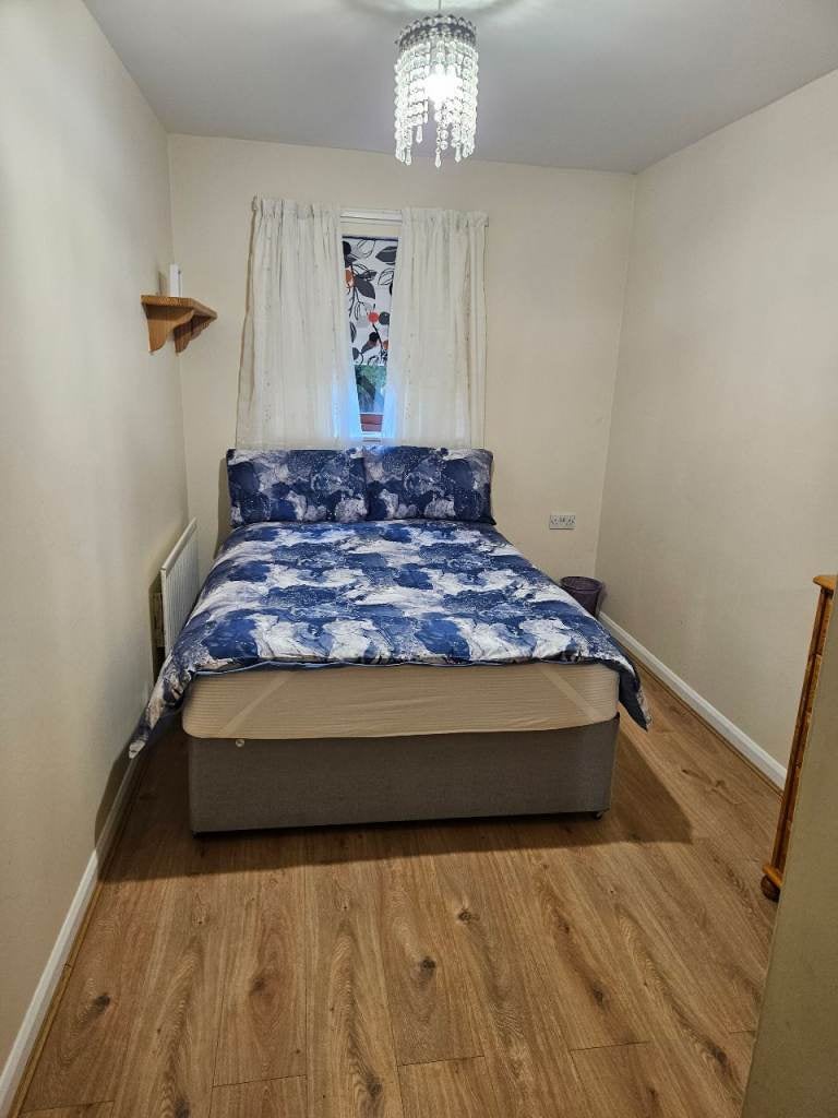 Flat Hopehill Gardens in Glasgow