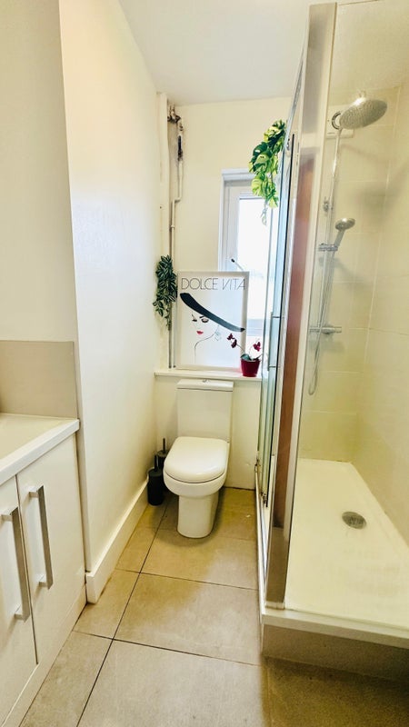 Room Weston Street in Greater London