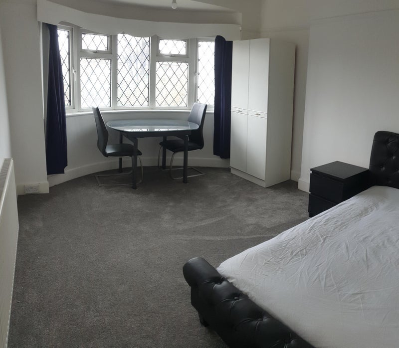 Room St Clement's Road in Bournemouth