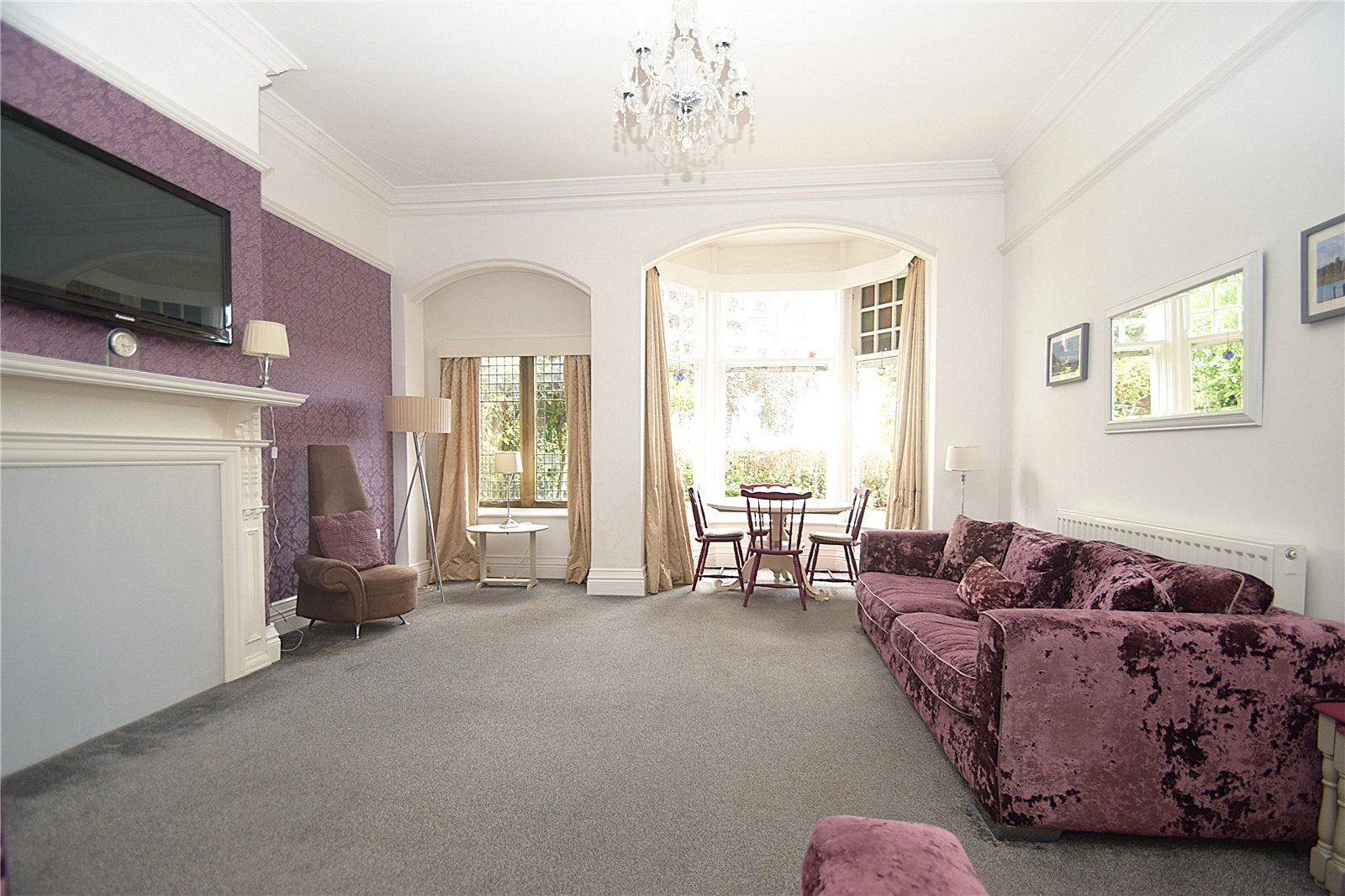 Flat Belvedere Road in Scarborough