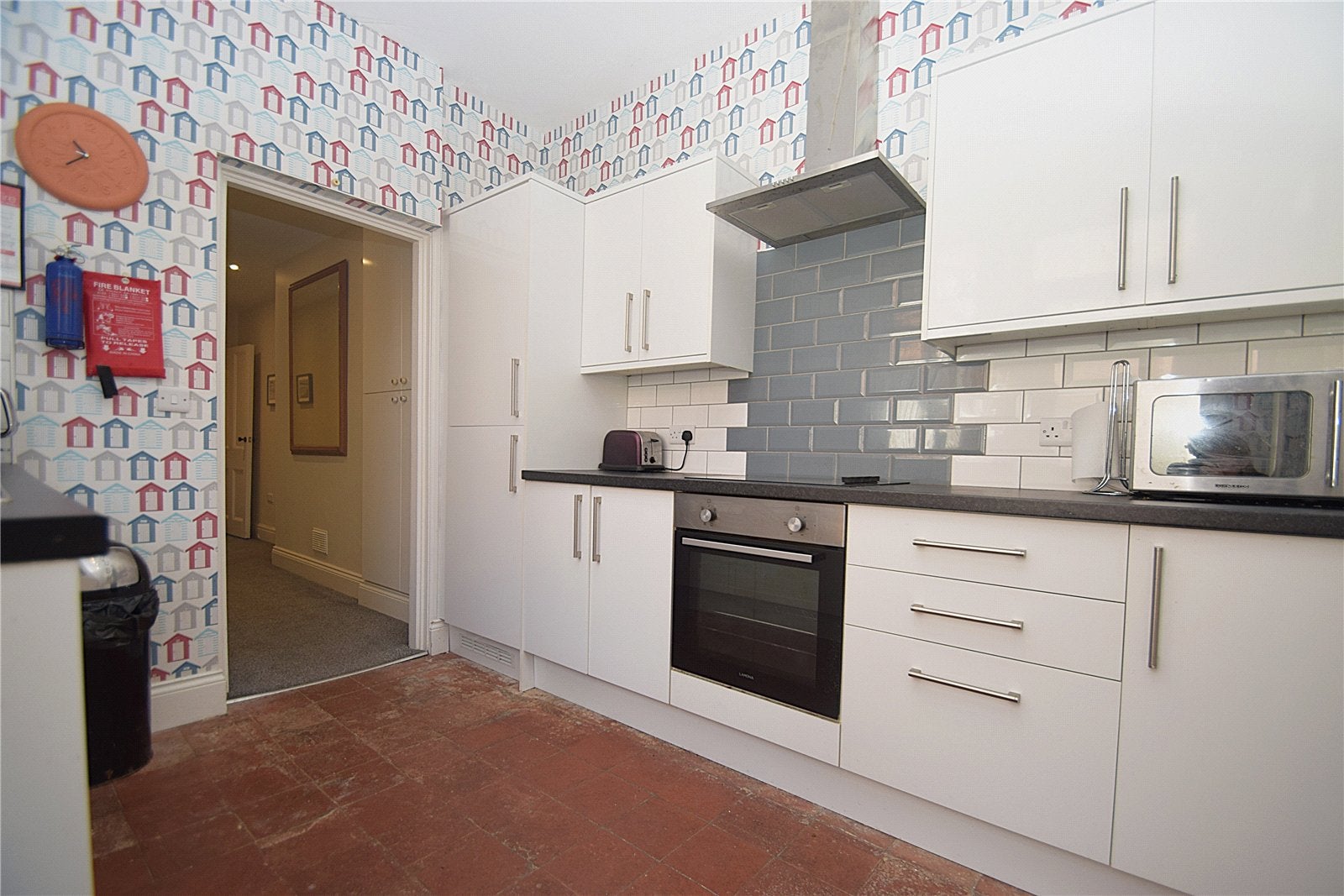 Flat Belvedere Road in Scarborough