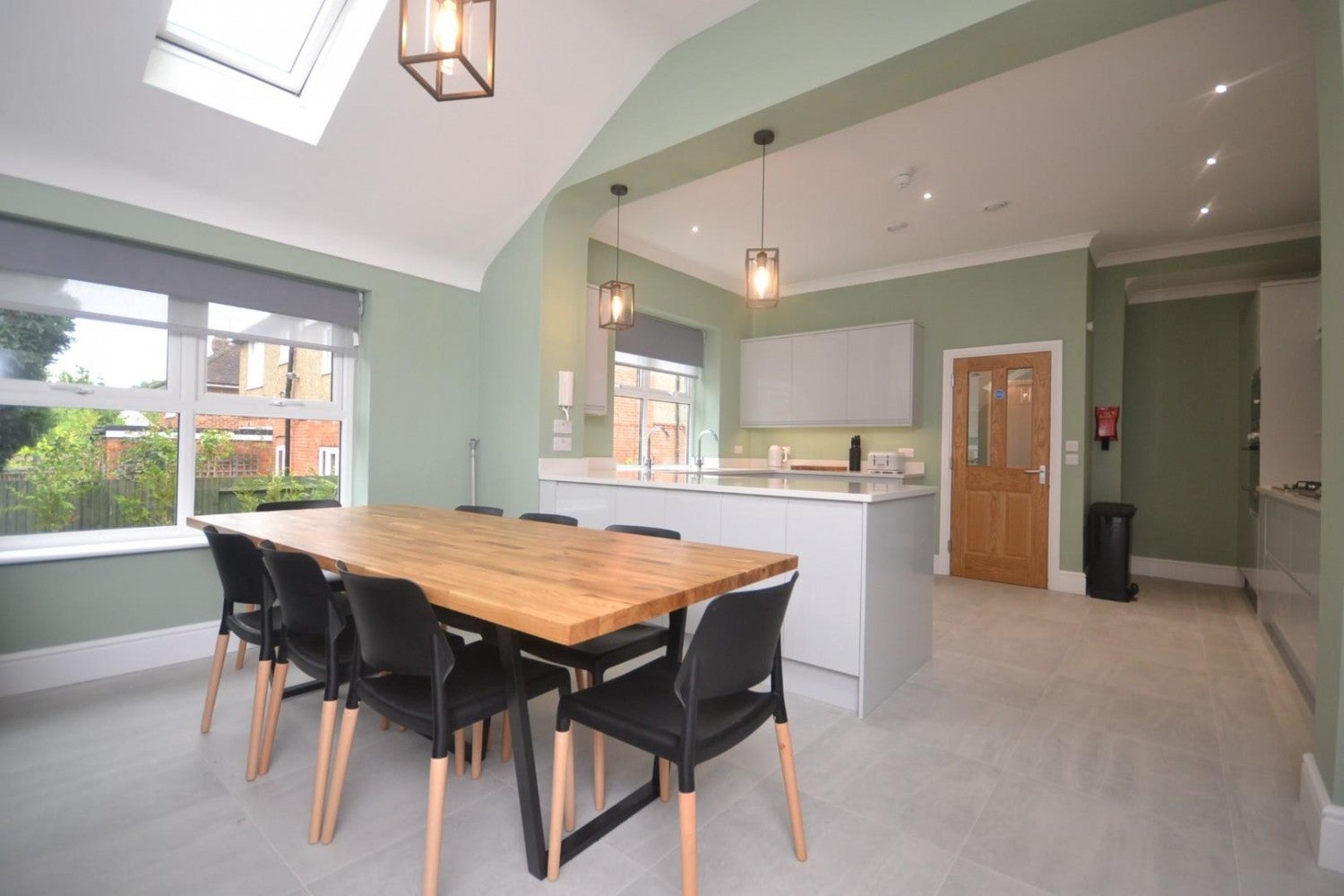 Room Shinfield Road in Reading
