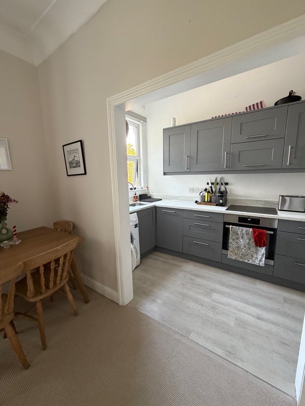 Room Bedford Hill in Greater London