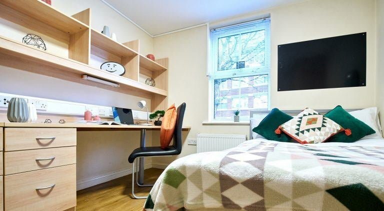 Room Heald Grove in Manchester