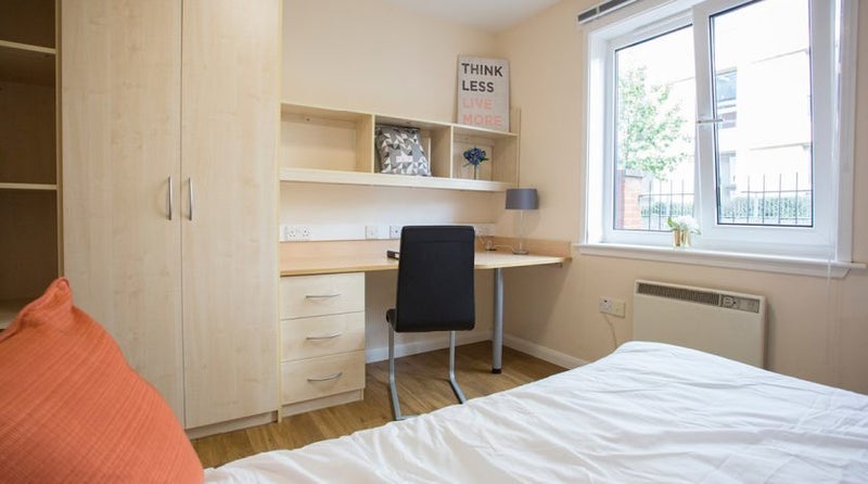 Room Heald Grove in Manchester