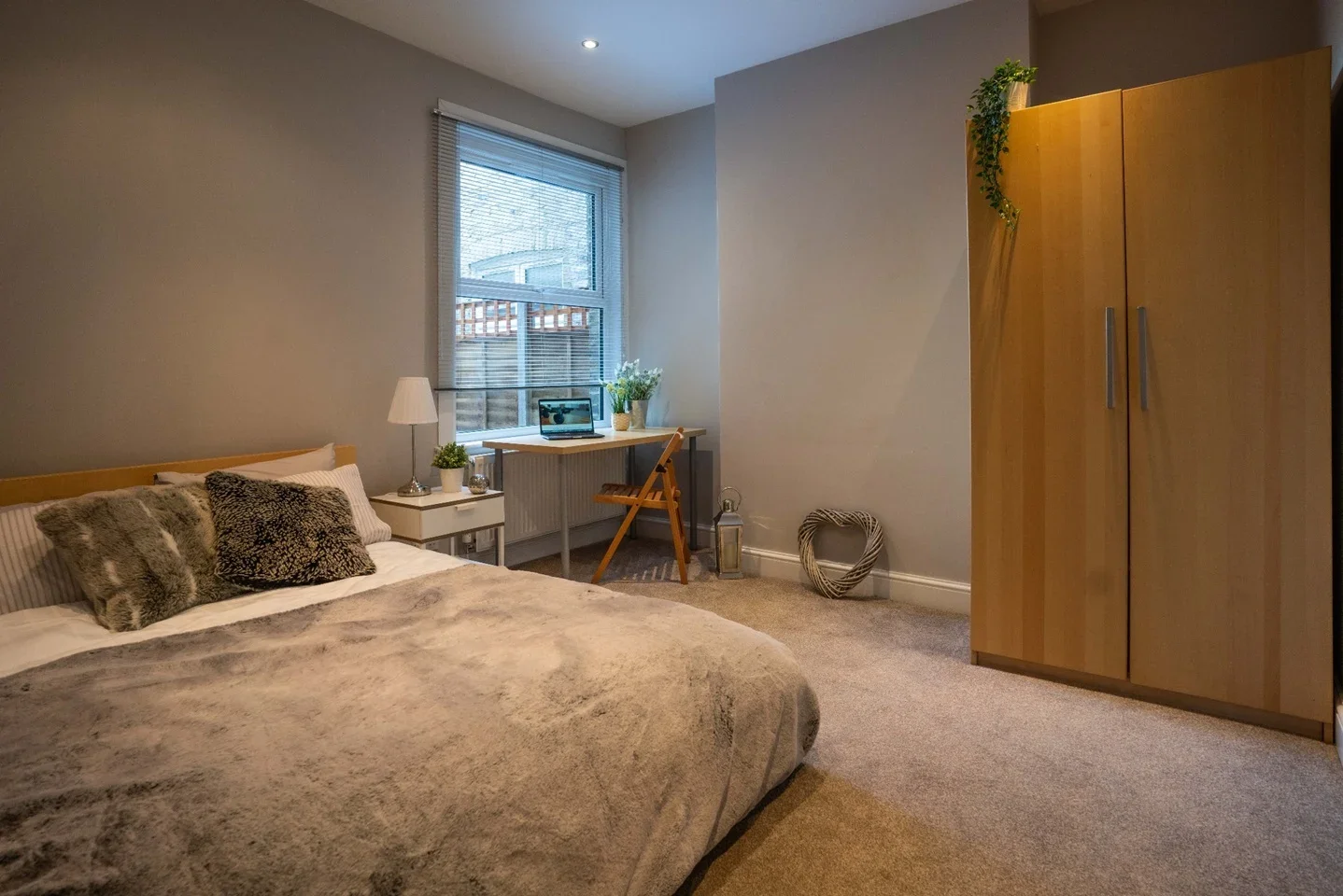 Flat Courtrai Road in Greater London
