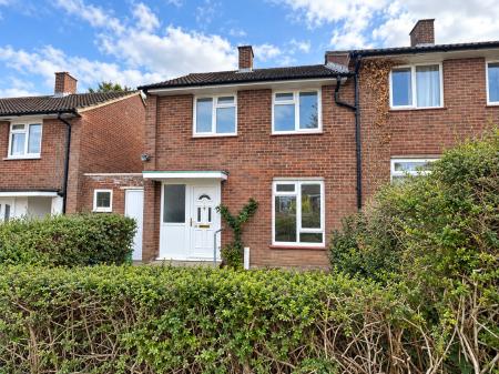 House Brownrigg Crescent in Bracknell