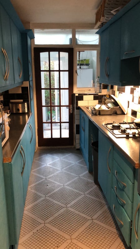 Room Tamworth Lane in Greater London