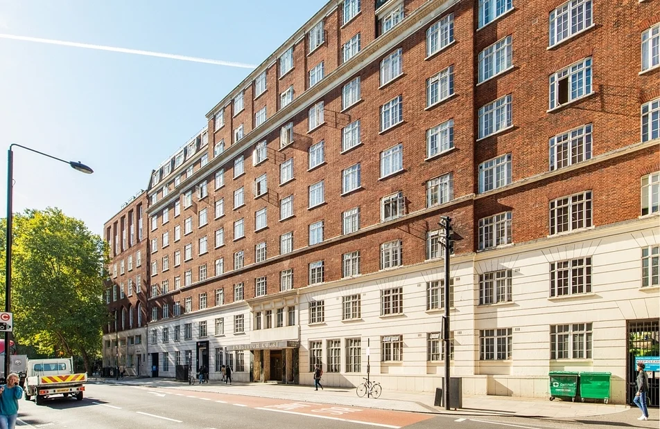 Flat Tavistock Square in Greater London