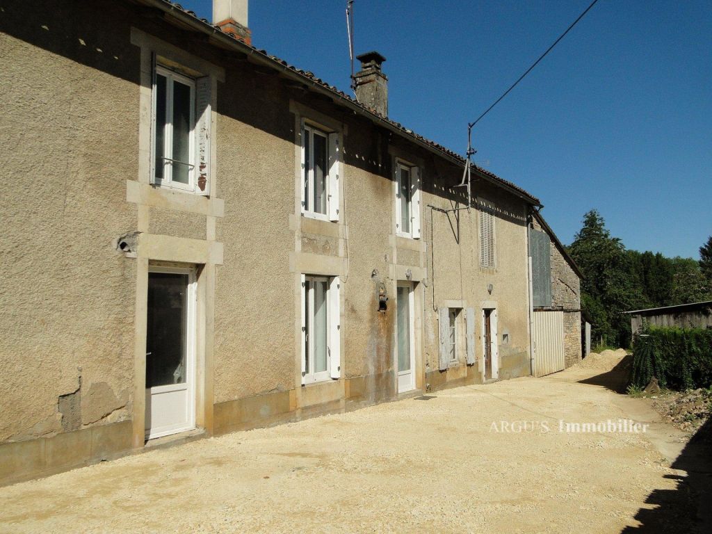 Flat Grande Rue in Valence-en-Poitou