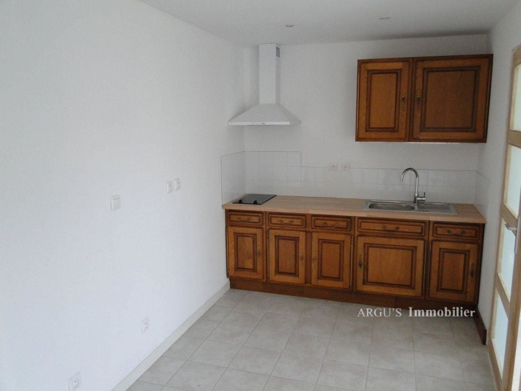 Flat Grande Rue in Valence-en-Poitou
