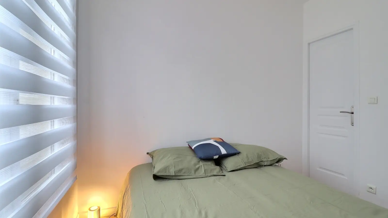 Flat Rue du Faubourg Saint-Antoine in Paris