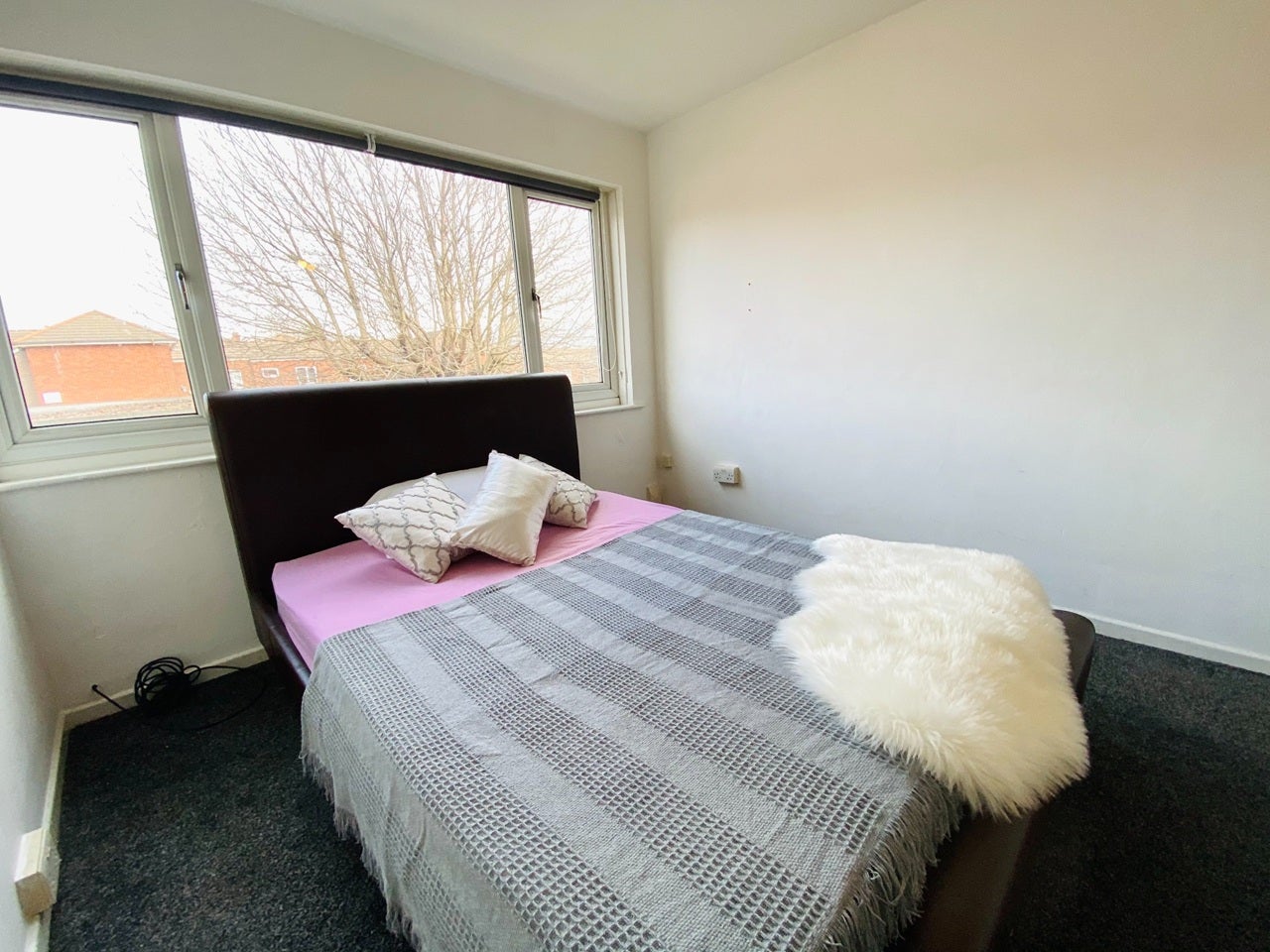 Room Queen Street in Doncaster