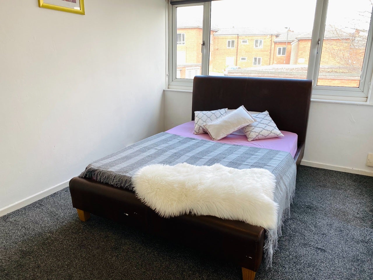 Room Queen Street in Doncaster